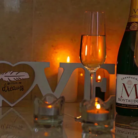 Luxusny, Plne Zariadeny, Sukromny S Klimatizaciou Nedaleko Historickeho Kupelneho Mesta Bojnice