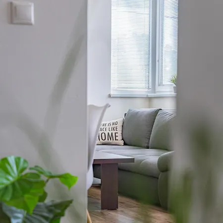 Luxusny, Plne Zariadeny, Sukromny S Klimatizaciou Nedaleko Historickeho Kupelneho Mesta Bojnice Novaky