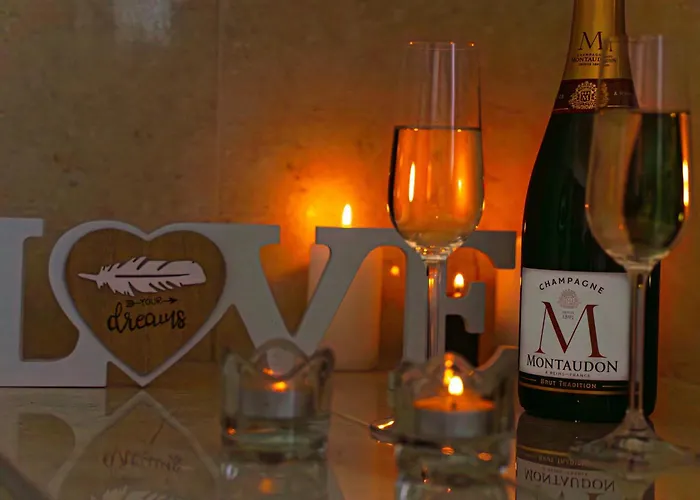 Luxusny, Plne Zariadeny, Sukromny S Klimatizaciou Nedaleko Historickeho Kupelneho Mesta Bojnice