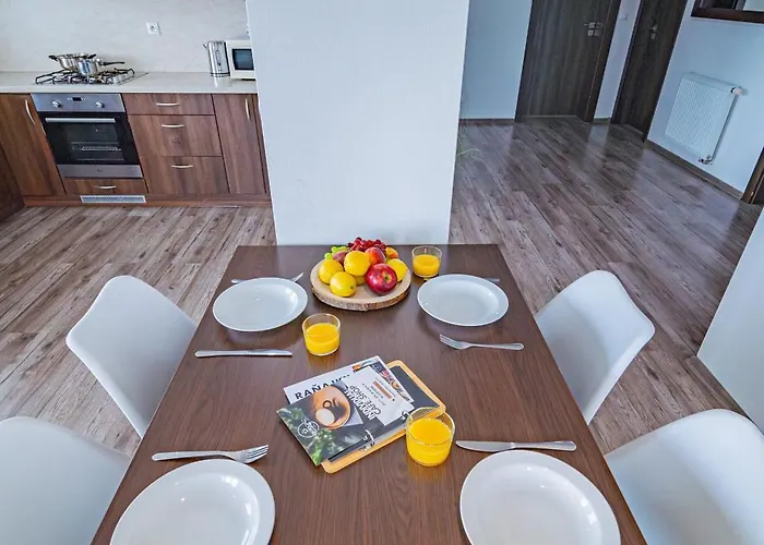 Luxusny, Plne Zariadeny, Sukromny S Klimatizaciou Nedaleko Historickeho Kupelneho Mesta Bojnice アパート